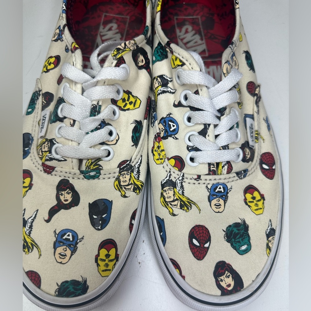 VansMarvel x Authentic 'Marvel Heads' Avengers Off White LaceUp Mens Sneakers 10 - Picture 8 of 15